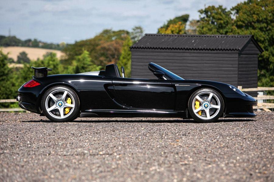  Porsche Carrera GT Bassalt Black 2005 года  (фото 7 из 32)